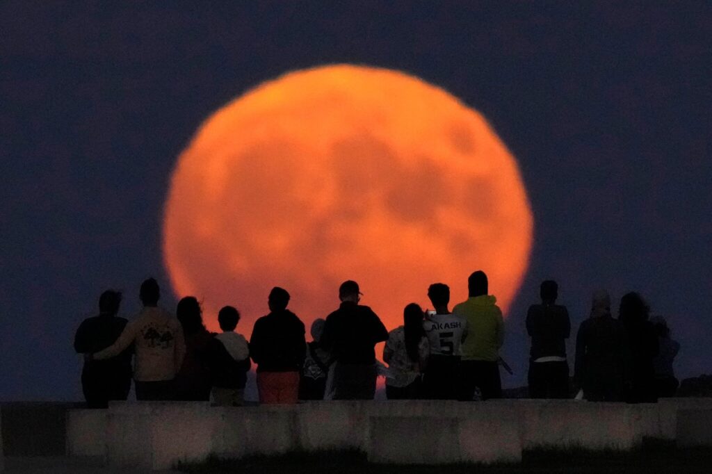Super Moon Blue 2024